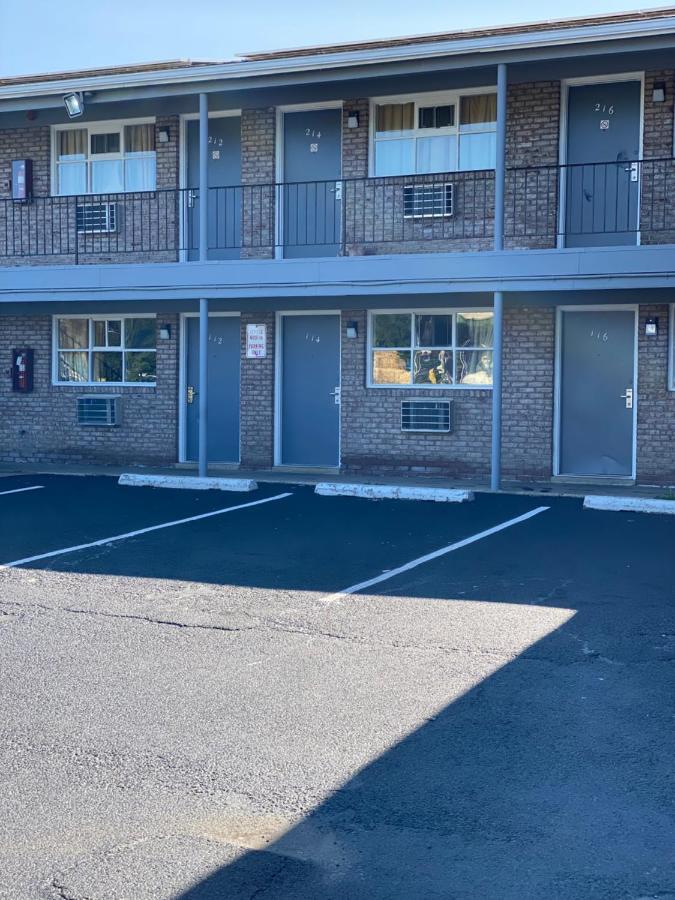 Bel Air Motor Lodge Maple Shade Exterior foto